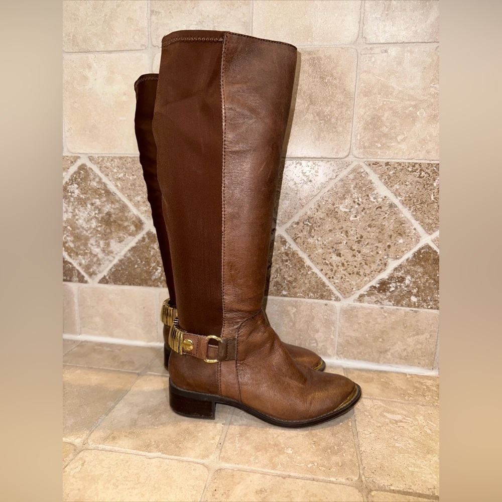 Steven by Steve Madden Ranaldo Riding Brown Boot gold metal accents brown 6.5M